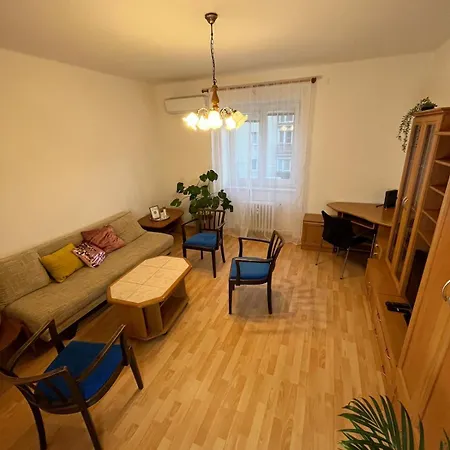 Spacious 3-room, Family-friendly, Baby-friendly, Near Center Apartment