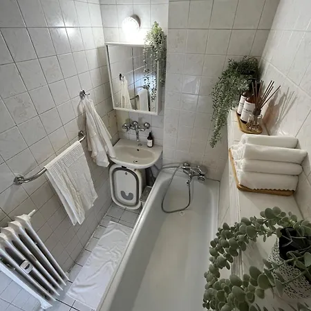 Spacious 3-room, Family-friendly, Baby-friendly, Near Center *